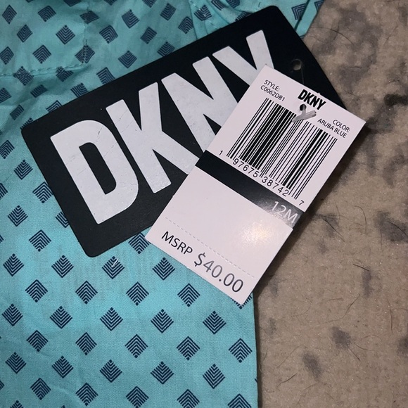 12-18 Month DKNY 2 Piece Set - Picture 4 of 6